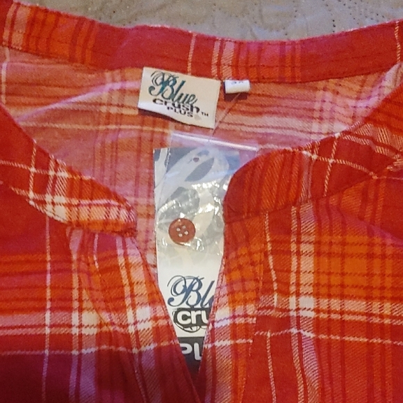 Red Plaid Button-Up Tunic - Picture 2 of 13